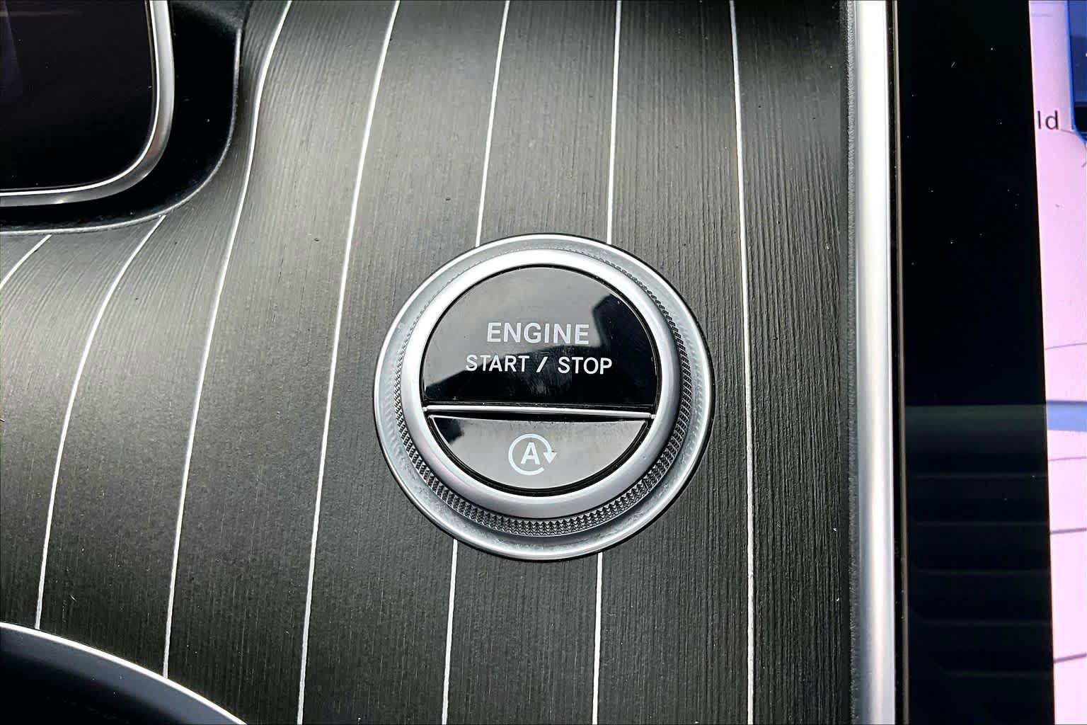 Used 2022 Mercedes-Benz C 300 Sedan w/ Exclusive Trim Package image 36