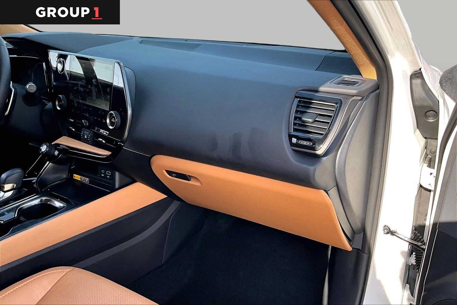 Used 2025 Lexus NX 250 FWD w/ Premium Package image 16