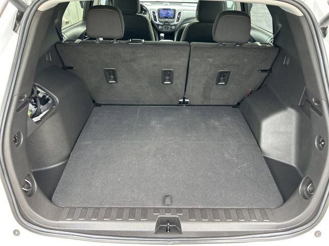 Used 2022 Chevrolet Equinox LT image 38