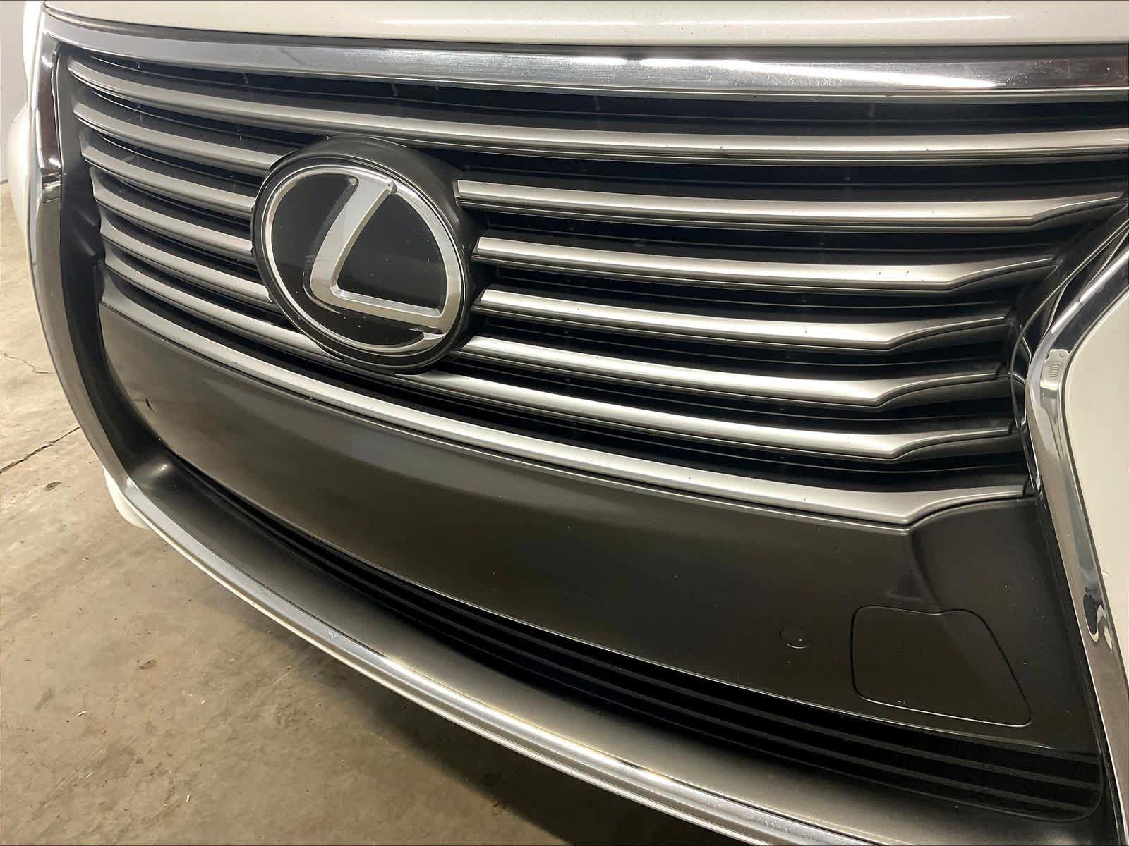 Used 2014 Lexus LS 460 w/ Comfort Package RWD image 32