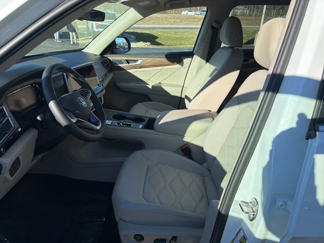 New 2026 Volkswagen Atlas SE image 9