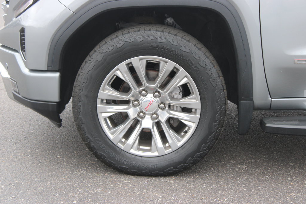 Used 2023 GMC Sierra 1500 Denali AWD/4WD image 16