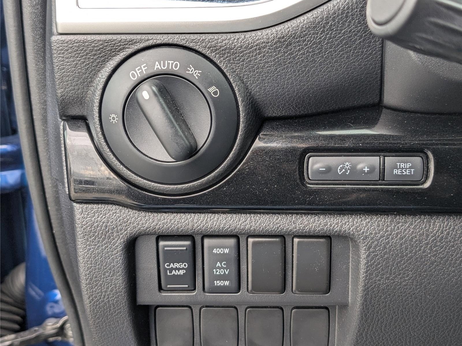 Used 2020 Nissan Titan SV w/ SV Convenience Package AWD/4WD image 20