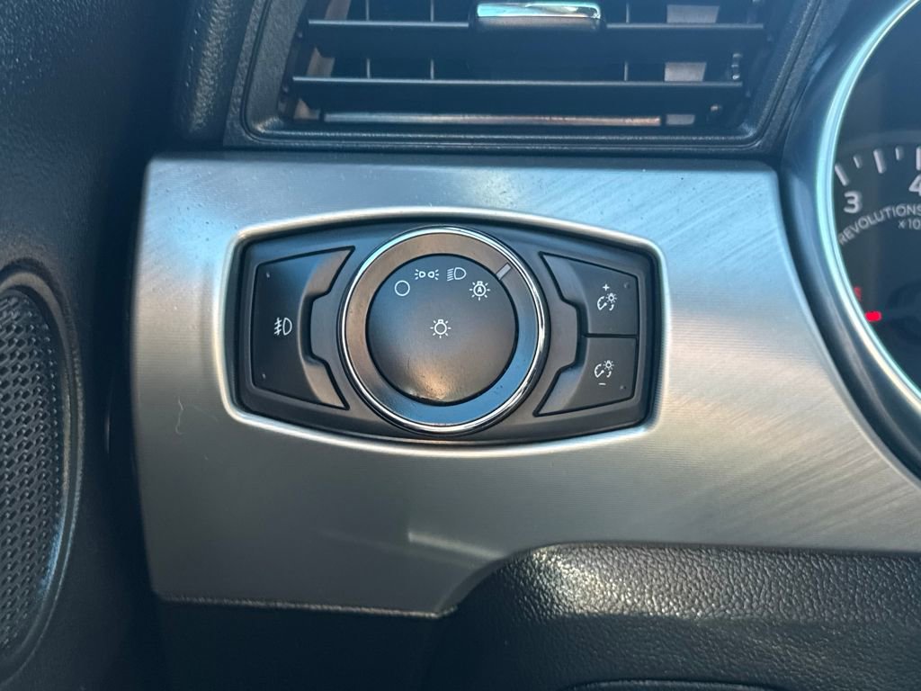 Used 2022 Ford Mustang GT Premium image 28