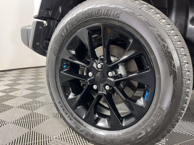 Used 2022 Jeep Wrangler Unlimited Sahara w/ Cold Weather Group image 15