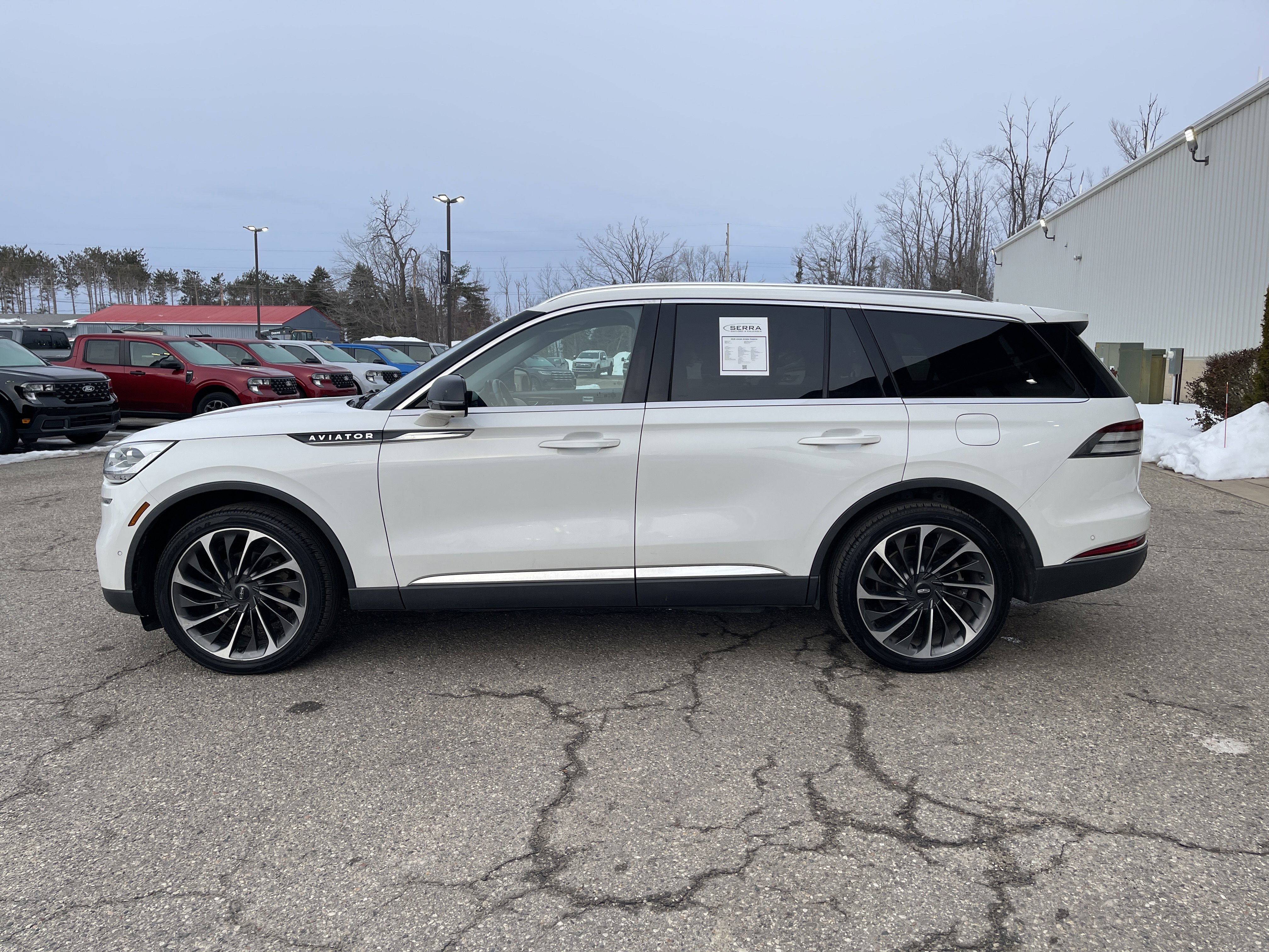Used 2020 Lincoln Aviator Reserve w/ Equipment Group 202A image 6