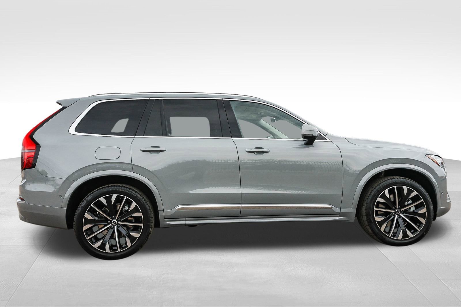 New 2026 Volvo XC90 T8 Ultra w/ Protection Package Premier image 4