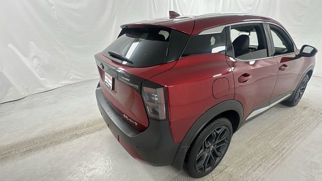 Certified 2025 Nissan Kicks SR image 3