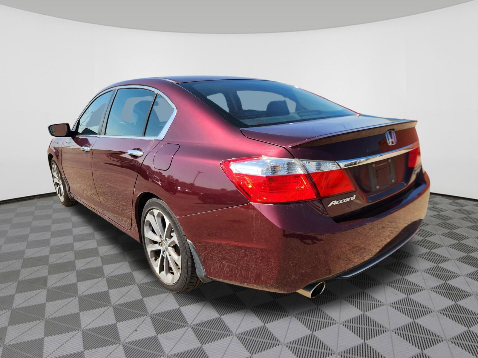 Used 2013 Honda Accord Sport image 3