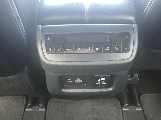 Used 2024 Nissan Pathfinder Platinum w/ Cargo Package AWD/4WD image 29