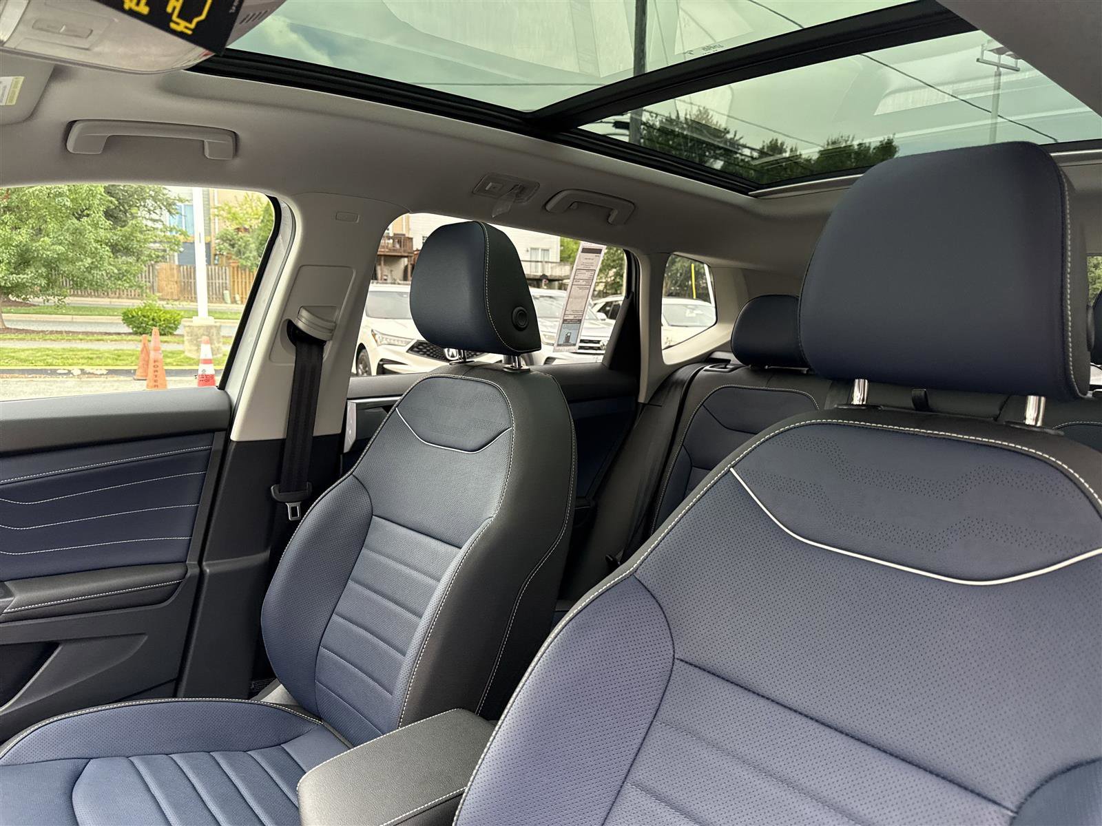 New 2025 Volkswagen Taos SEL image 24