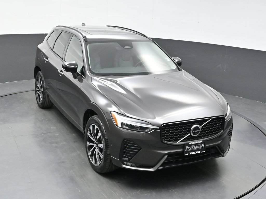 Used 2024 Volvo XC60 B5 Plus AWD/4WD image 29