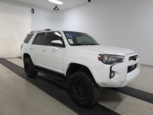 Used 2020 Toyota 4Runner SR5 image 2