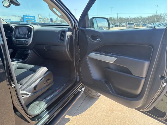 Used 2021 Chevrolet Colorado ZR2 w/ ZR2 Midnight Special Edition image 48