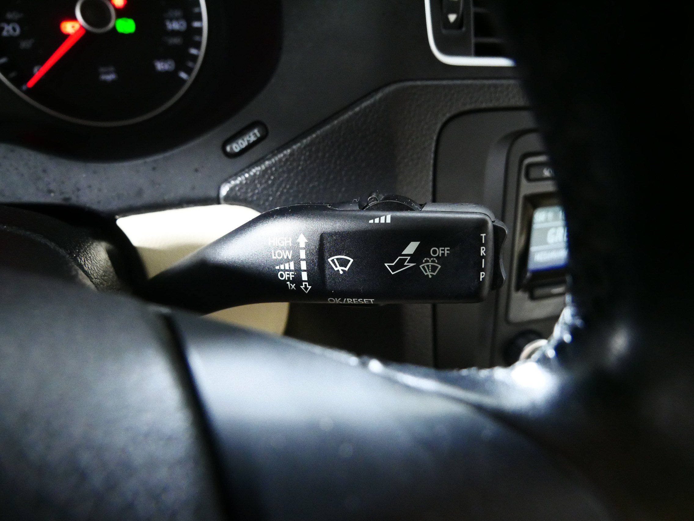 Used 2014 Volkswagen Jetta SE FWD image 29