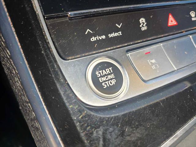 Used 2022 Audi A8 L 3.0T w/ Executive Package AWD/4WD image 31