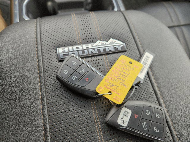 Used 2024 Chevrolet Silverado 2500 High Country w/ High Country Premium Package image 60