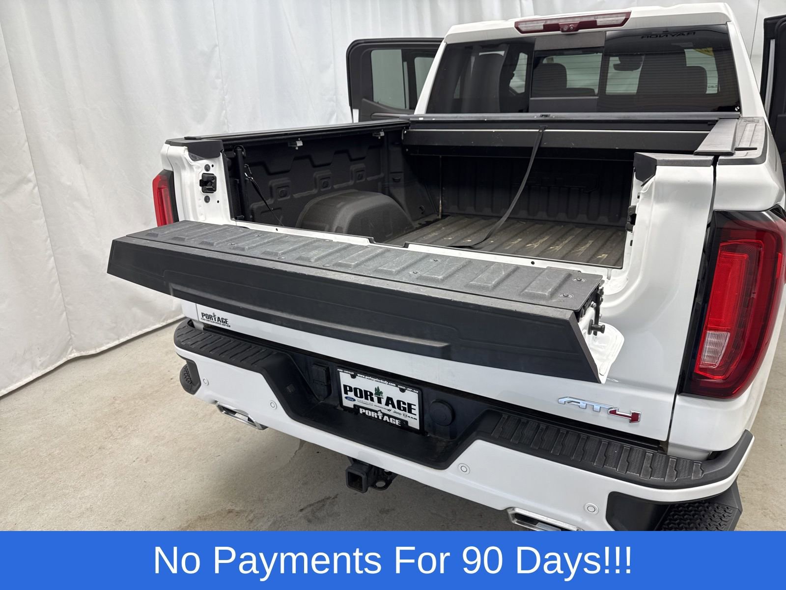 Used 2022 GMC Sierra 1500 AT4 w/ Technology Package image 45