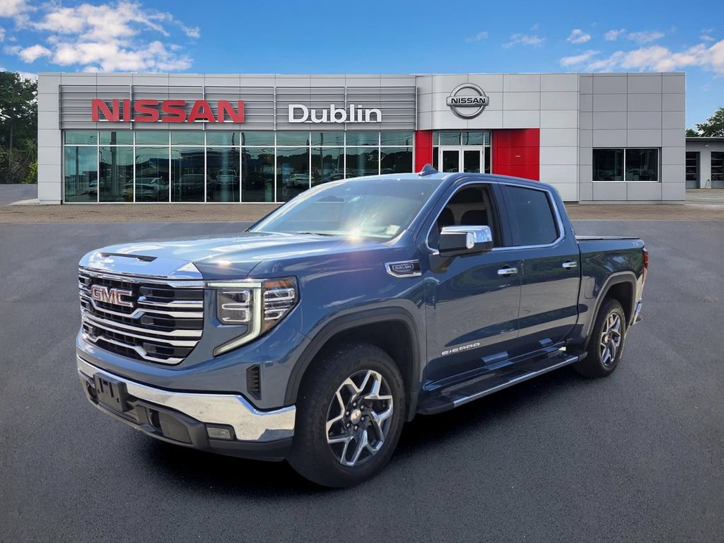 Used 2024 GMC Sierra 1500 SLT w/ SLT Premium Package AWD/4WD image 1