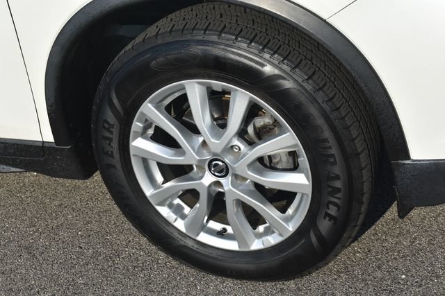 Used 2019 Nissan Rogue SV FWD image 11