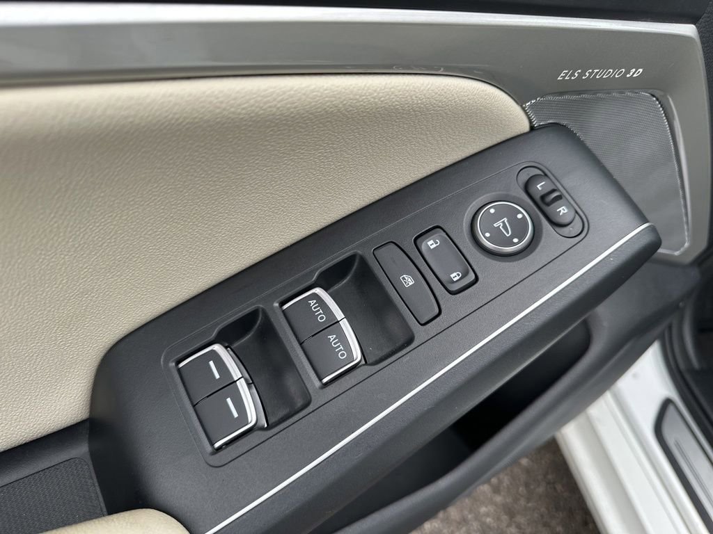 Used 2023 Acura Integra A-Spec image 16