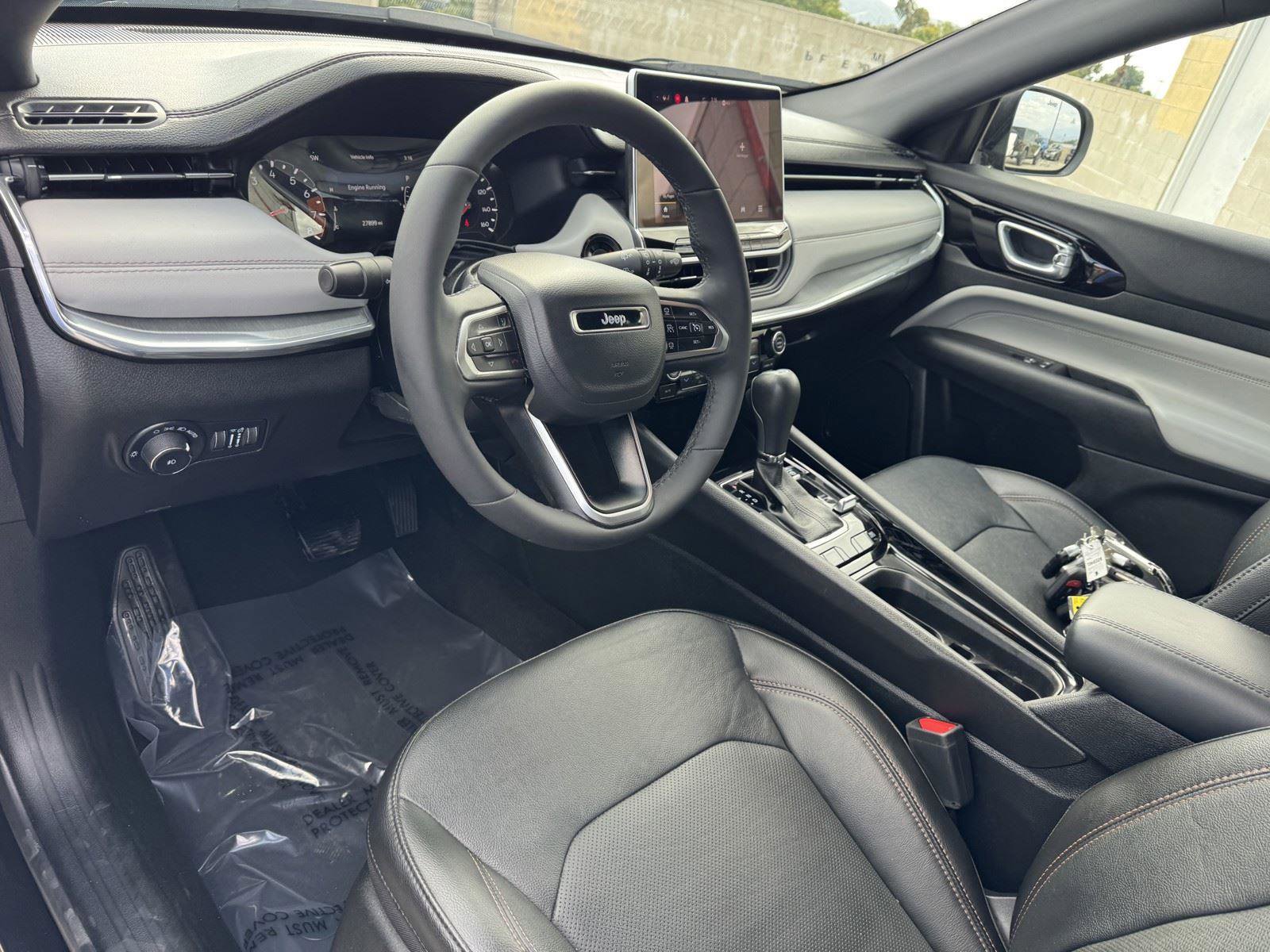Used 2023 Jeep Compass Limited AWD/4WD image 12