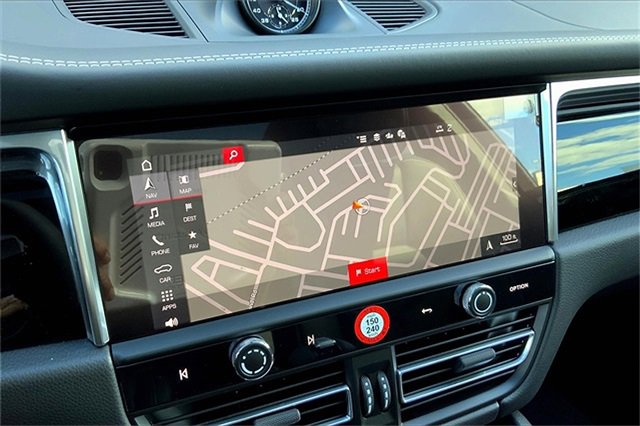 New 2026 Porsche Macan S image 34