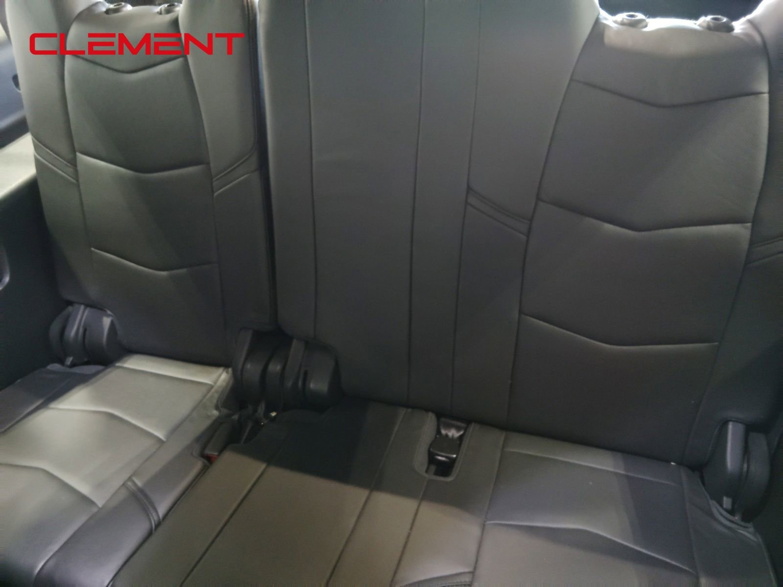 Used 2016 Cadillac Escalade ESV Platinum image 40