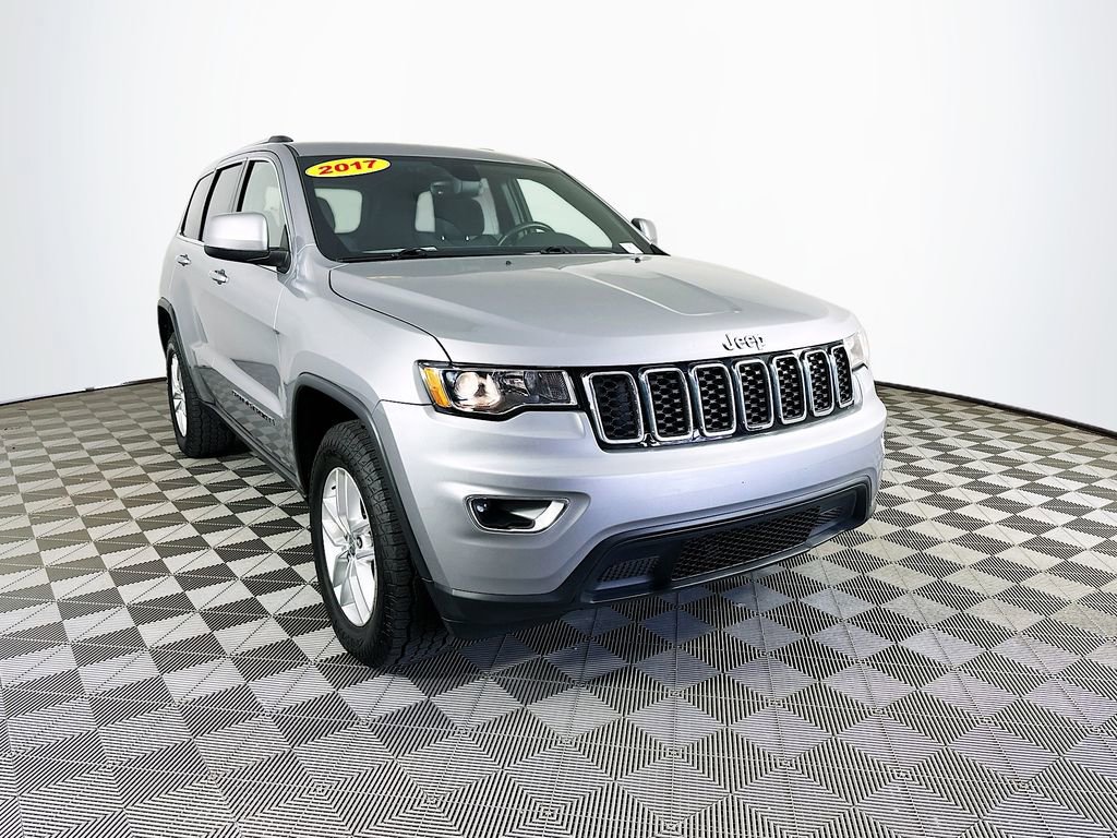 Certified 2017 Jeep Grand Cherokee Laredo w/ Quick Order Package 23E AWD/4WD image 2