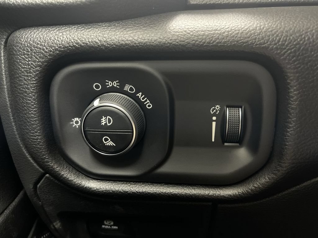Used 2023 RAM 1500 Big Horn AWD/4WD image 17