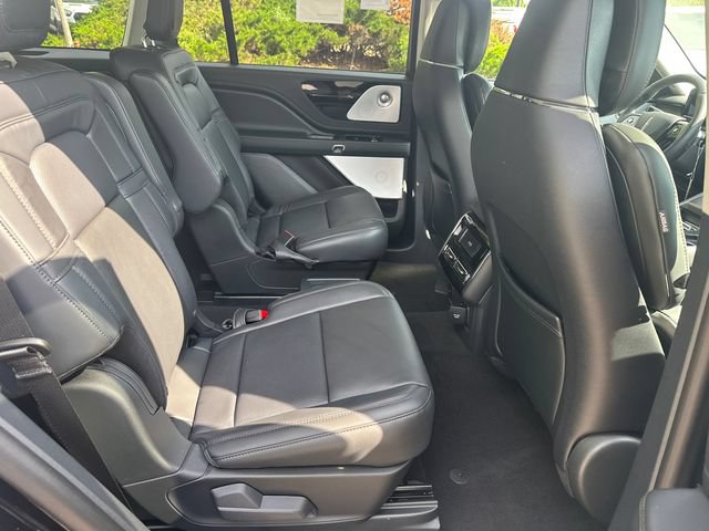 New 2026 Lincoln Aviator Reserve w/ Luxury Package RWD image 16