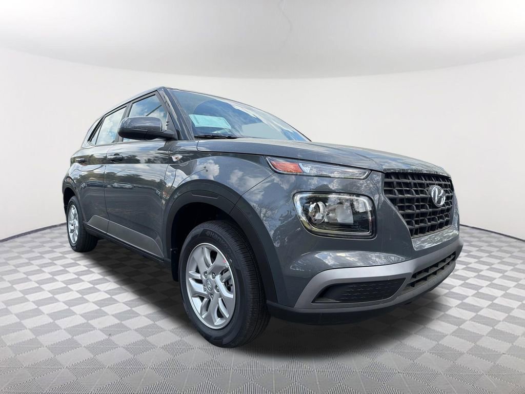 New 2026 Hyundai Venue SE image 3