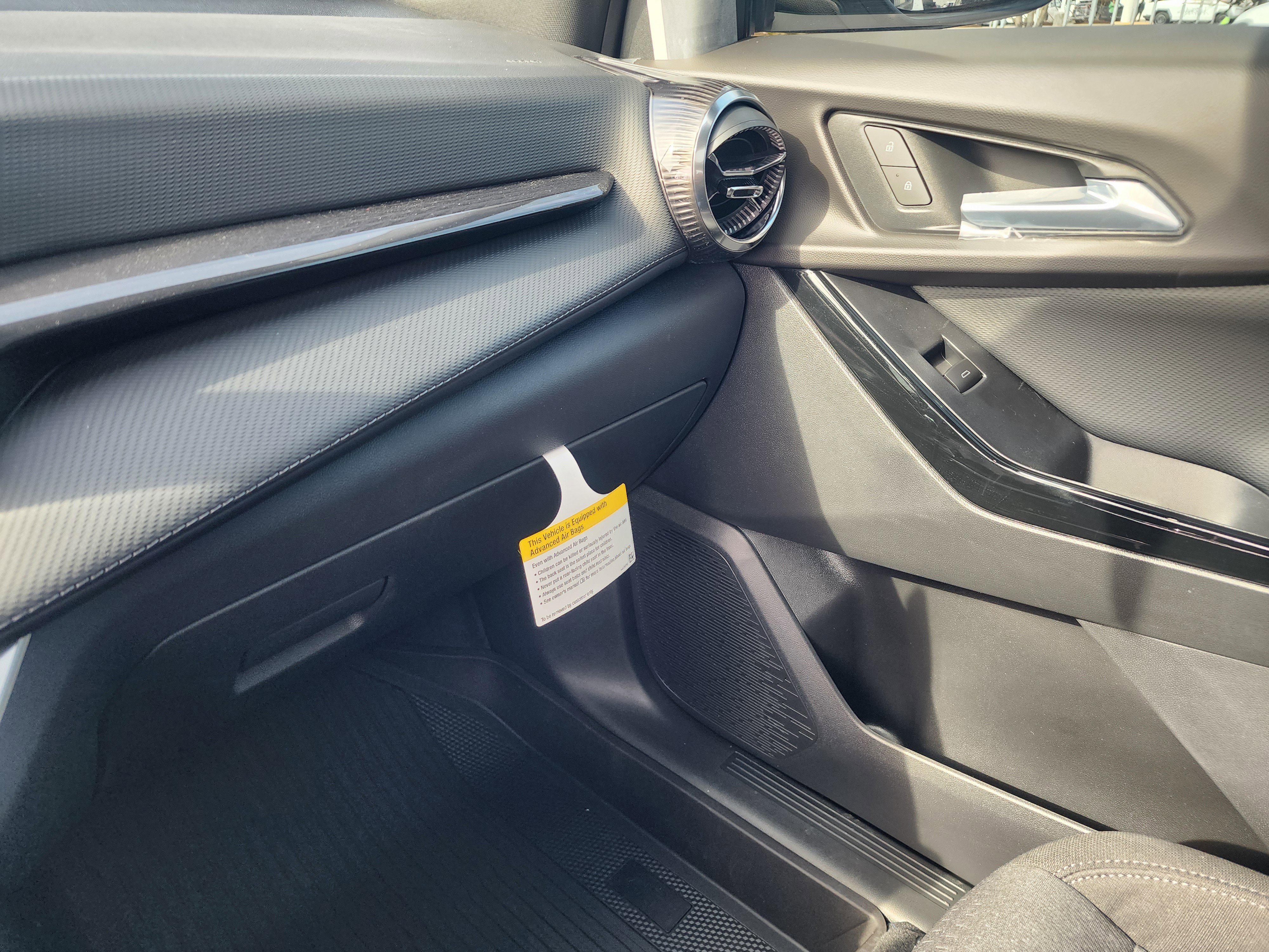 New 2026 Chevrolet Equinox LT image 37