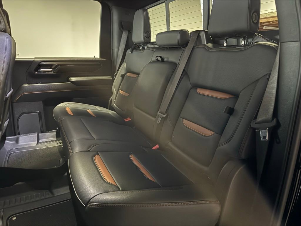 Used 2024 GMC Sierra 2500 AT4 w/ AT4 Premium Plus Package image 17