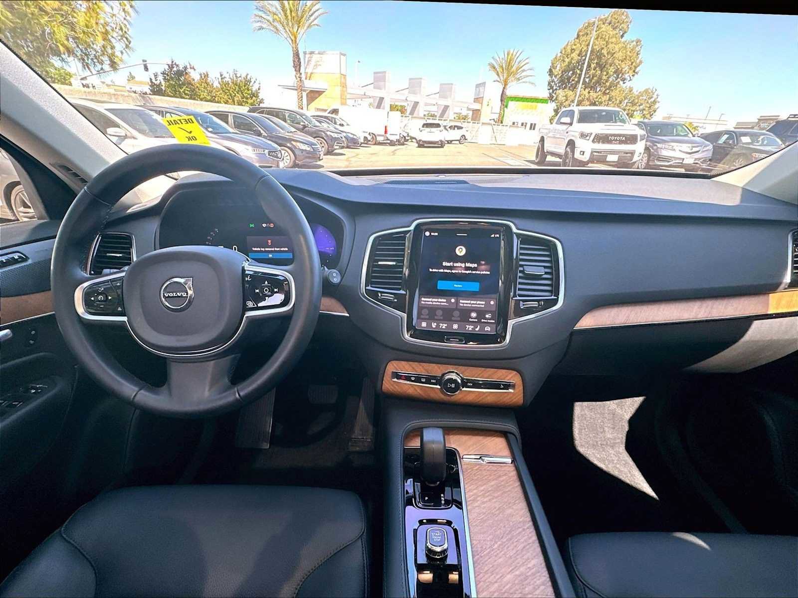 Used 2024 Volvo XC90 T8 Plus w/ Protection Package Premier AWD/4WD image 17