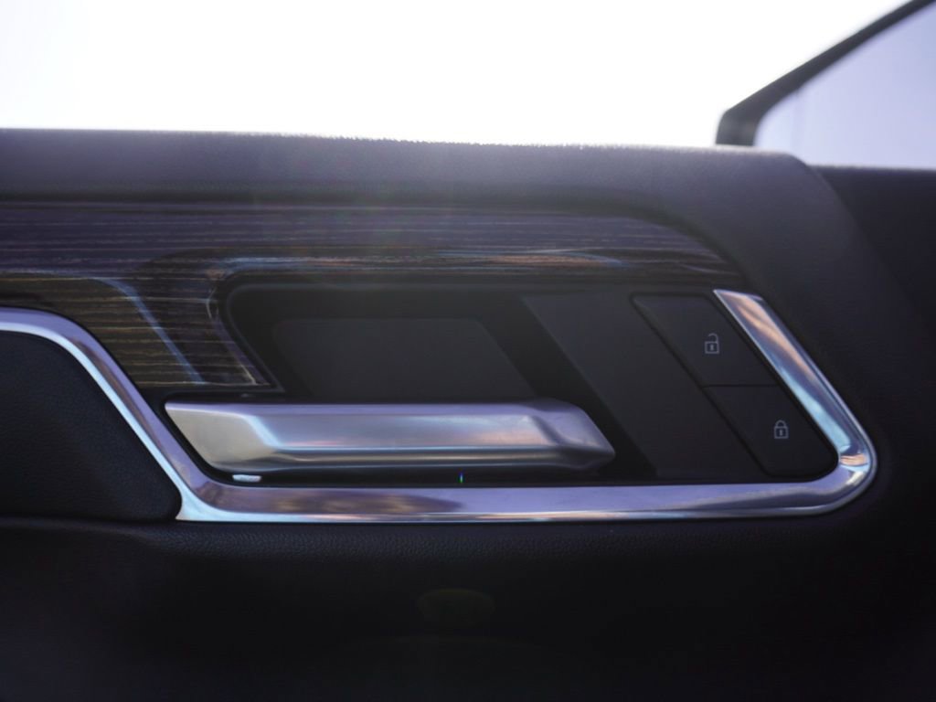 Used 2023 GMC Sierra 1500 Elevation image 11