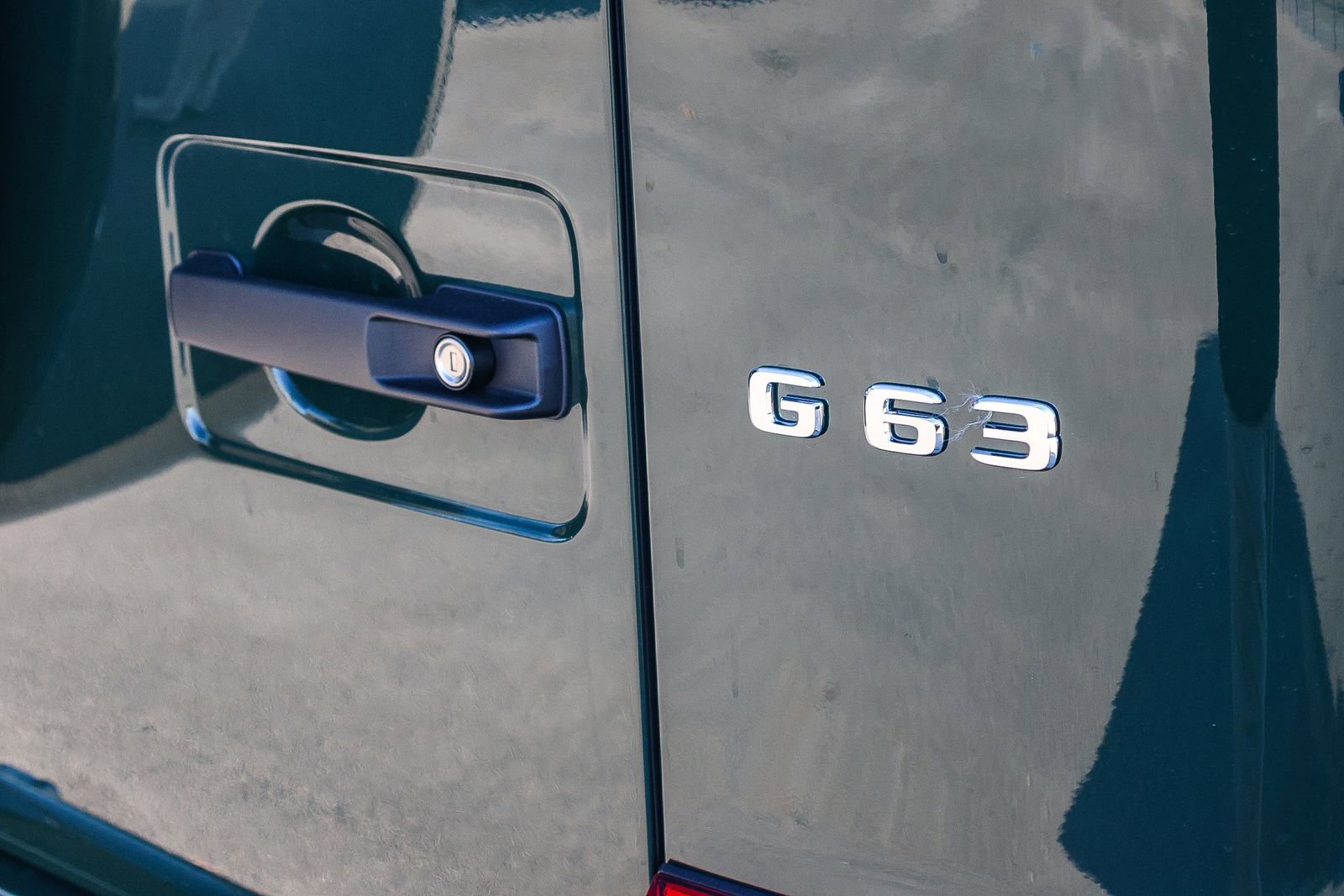 Used 2025 Mercedes-Benz G 63 AMG 4MATIC image 13