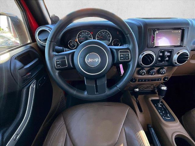 Used 2014 Jeep Wrangler Unlimited Sahara AWD/4WD image 7