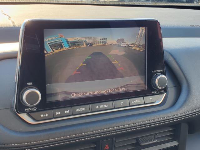 Used 2024 Nissan Rogue S image 19