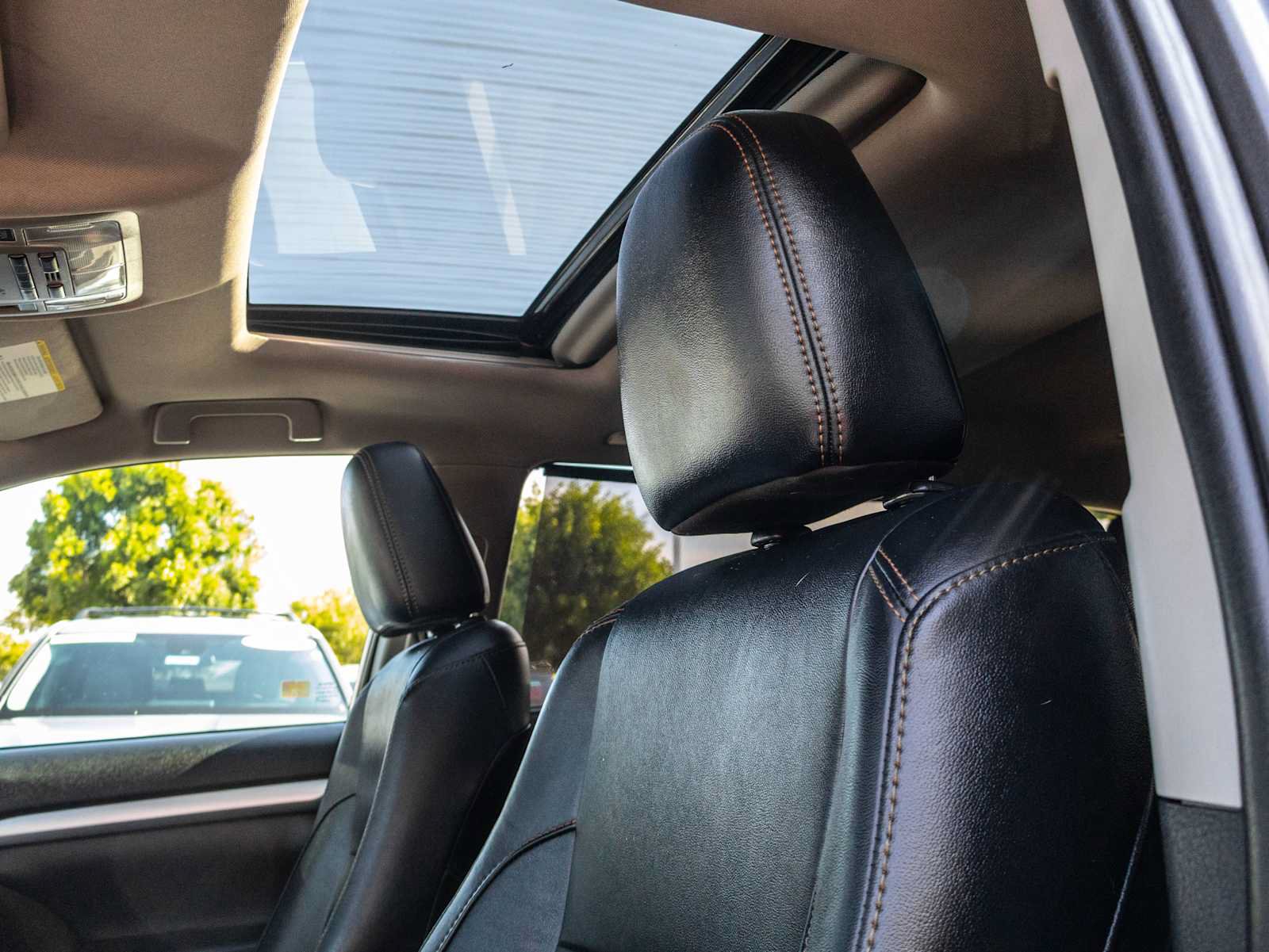 Certified 2019 Toyota Highlander XLE FWD image 16