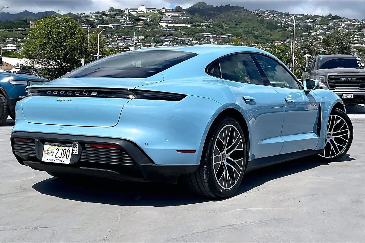 Used 2023 Porsche Taycan RWD image 22