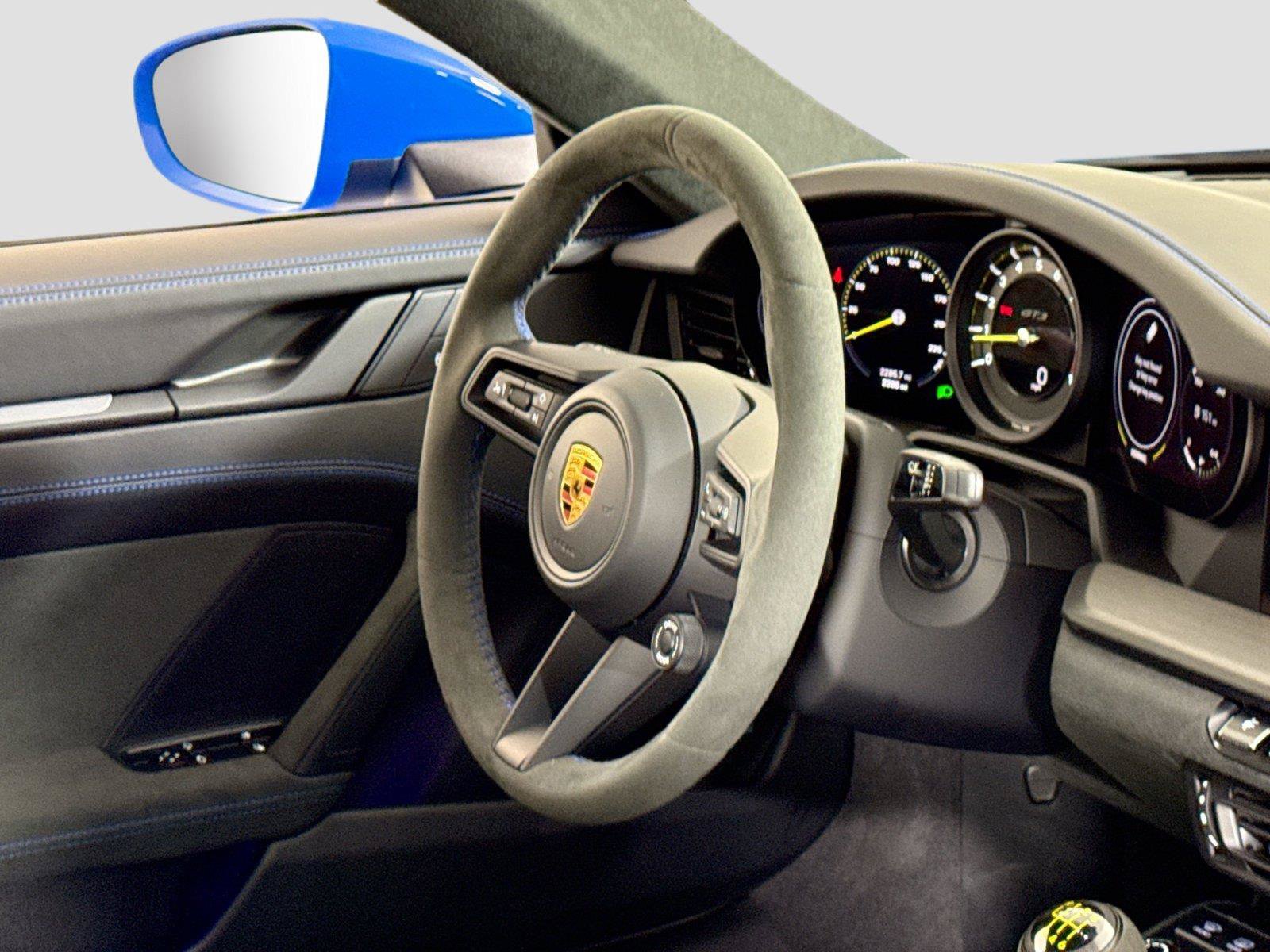 Used 2023 Porsche 911 GT3 RWD image 30