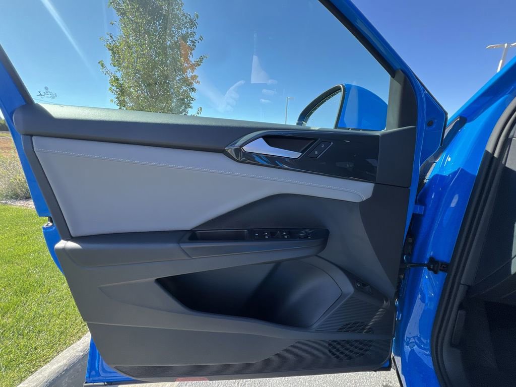 Used 2022 Volkswagen Taos SEL image 22