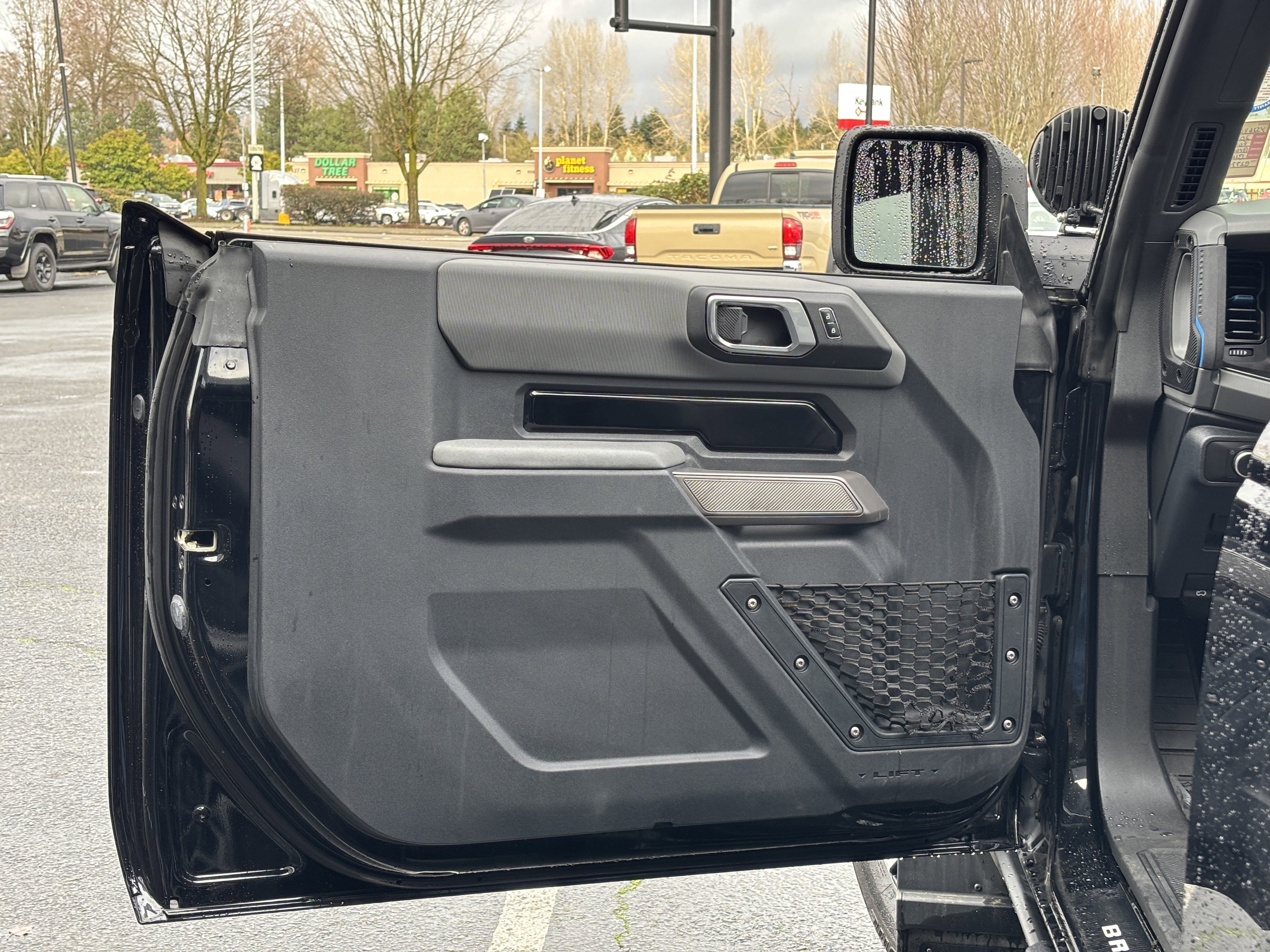 Used 2022 Ford Bronco Black Diamond image 20