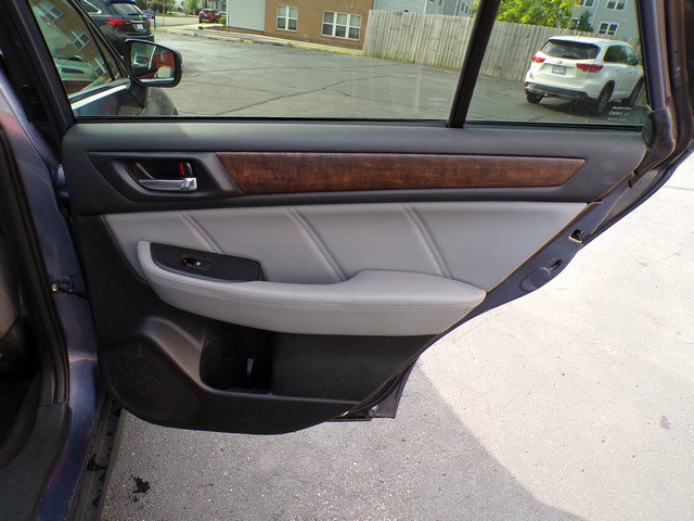 Used 2018 Subaru Outback 2.5i Limited AWD/4WD image 21