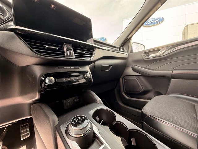 Used 2023 Ford Escape ST-Line w/ Tech Pack #1 image 23