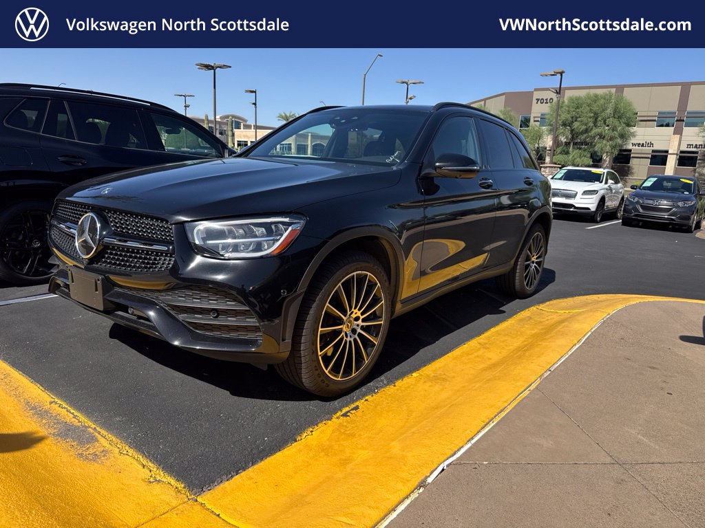 Used 2020 Mercedes-Benz GLC 300 4MATIC image 1