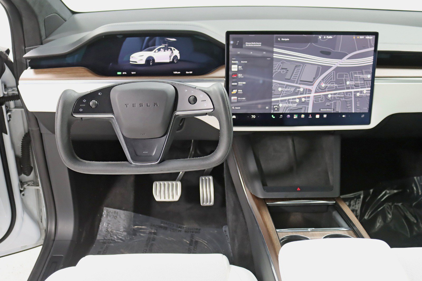 Used 2023 Tesla Model X AWD/4WD image 15
