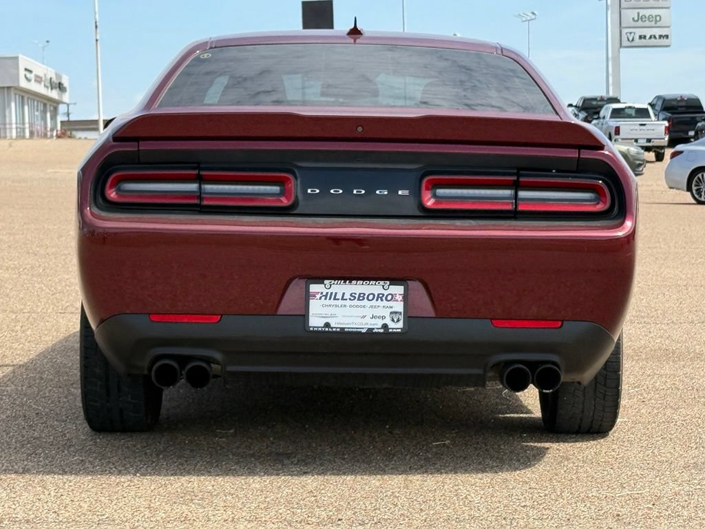 Used 2021 Dodge Challenger SXT RWD image 6