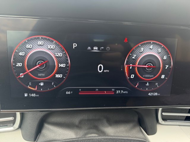 Used 2025 Hyundai Elantra Limited FWD image 16